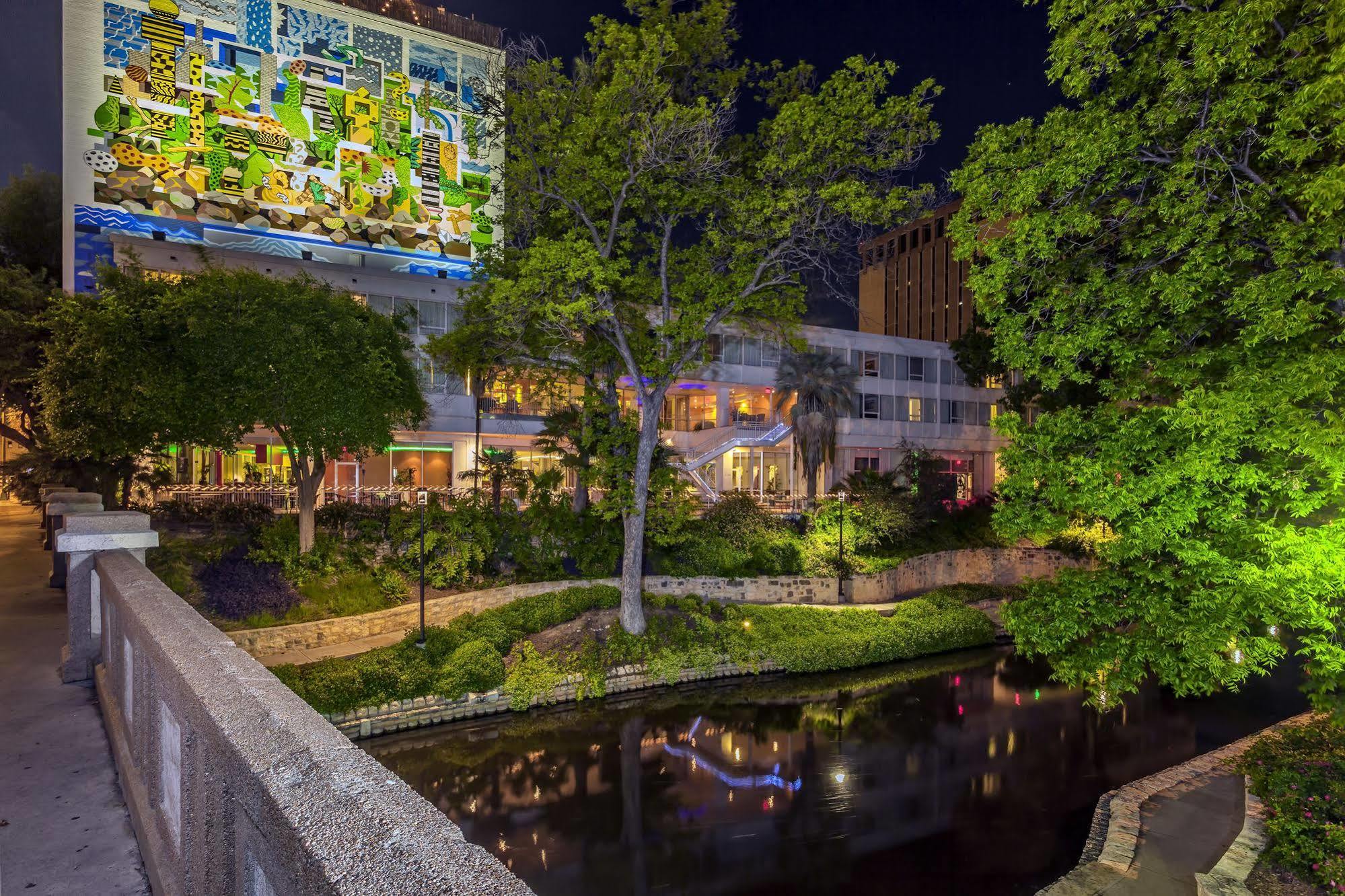 El Tropicano Riverwalk San Antonio Exterior photo