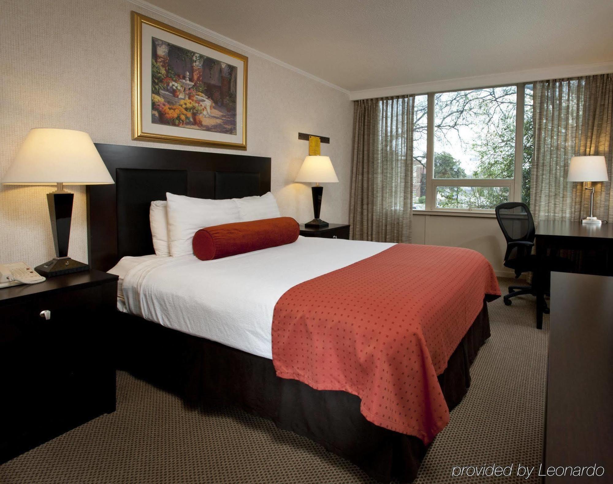 El Tropicano Riverwalk San Antonio Room photo